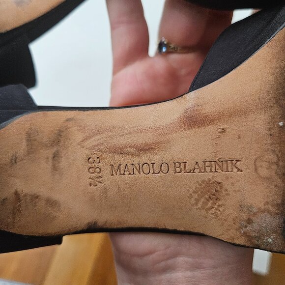 Manolo Blahnik Black D'Orsay Pumps - Picture 10 of 11